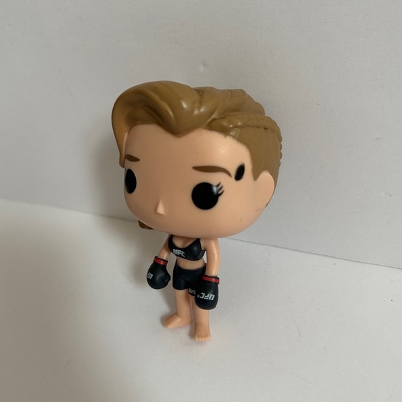 UFC Funko Pop Figure - Rhonda Rousey - Picture 2 of 6